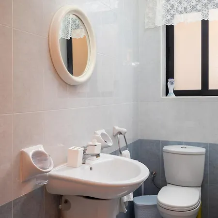 Traditional Maltese Stone With 2 Balconies - Close To St Thomas Bay & Munxar Path * Marsaskala